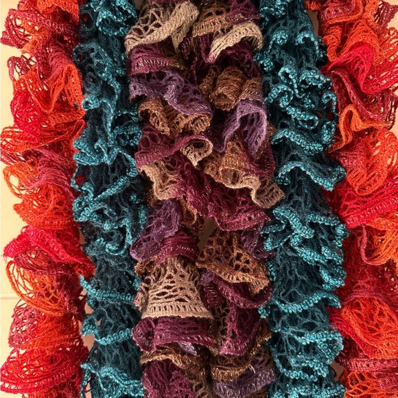 3 Colorful Ruffled Knit Scarfs - Picture 5 of 5